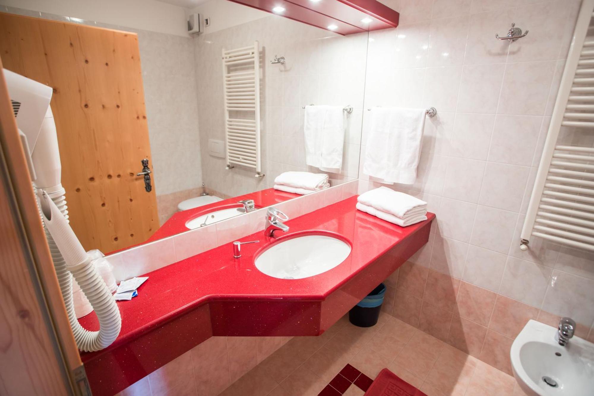 Double or Twin Room Balcony