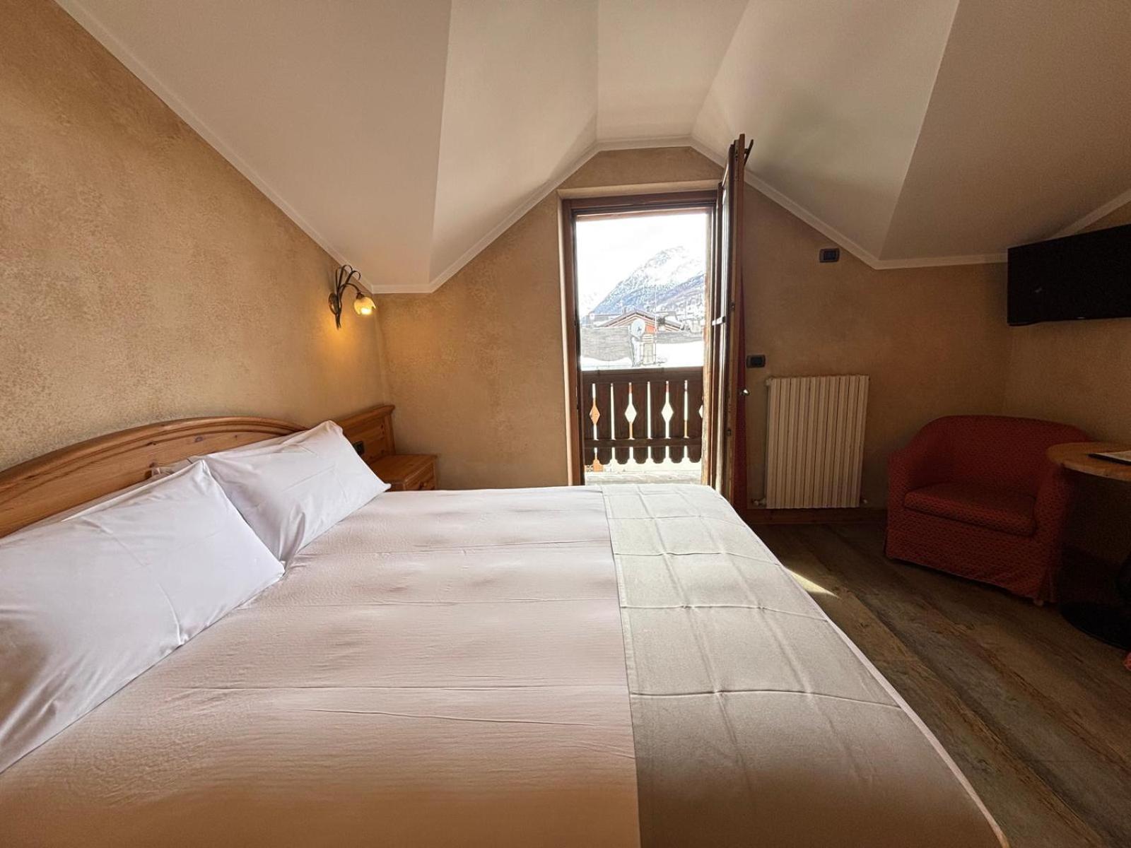 Deluxe Double Room Balcony