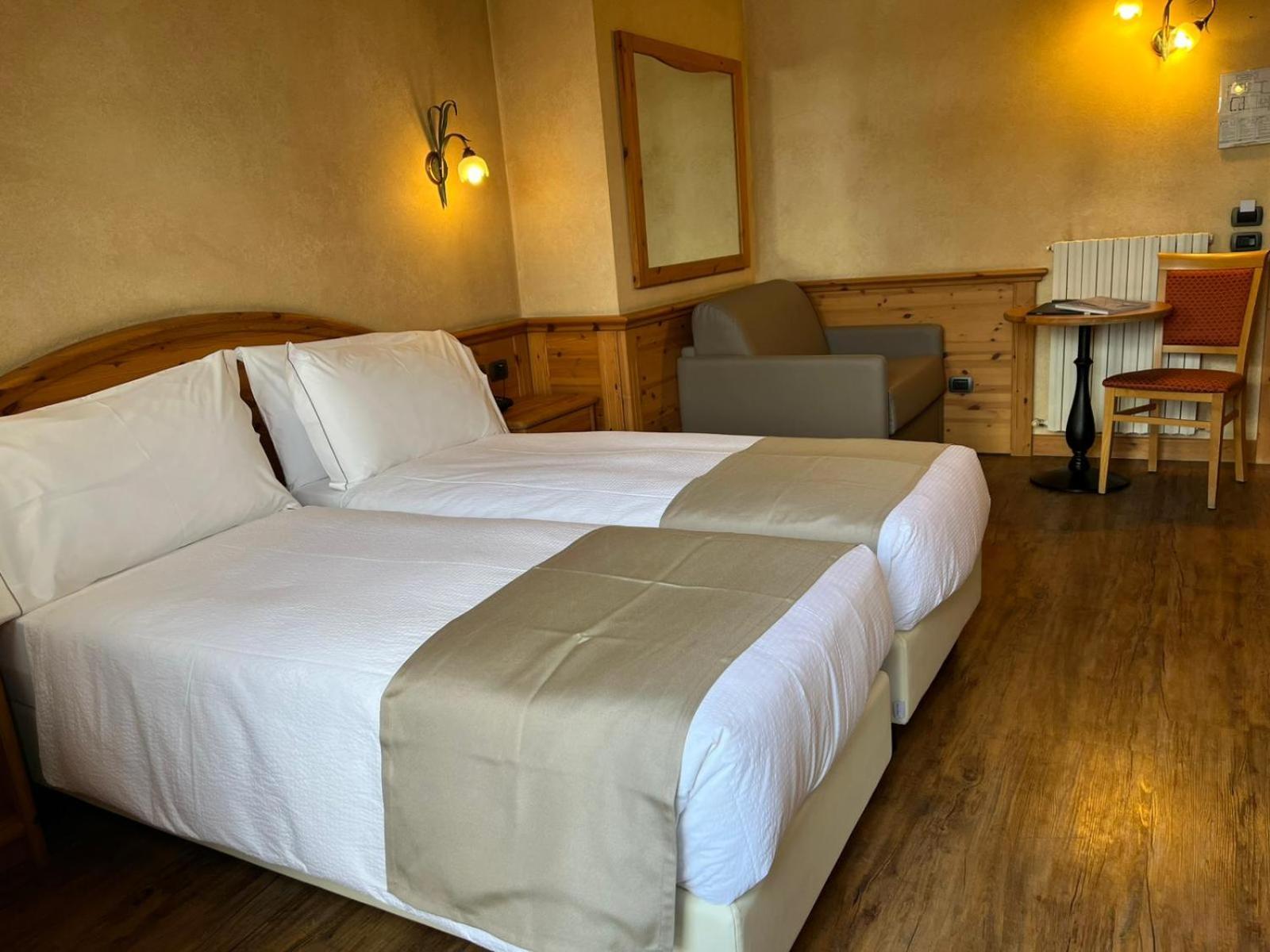 Deluxe Double or Twin Room Balcony
