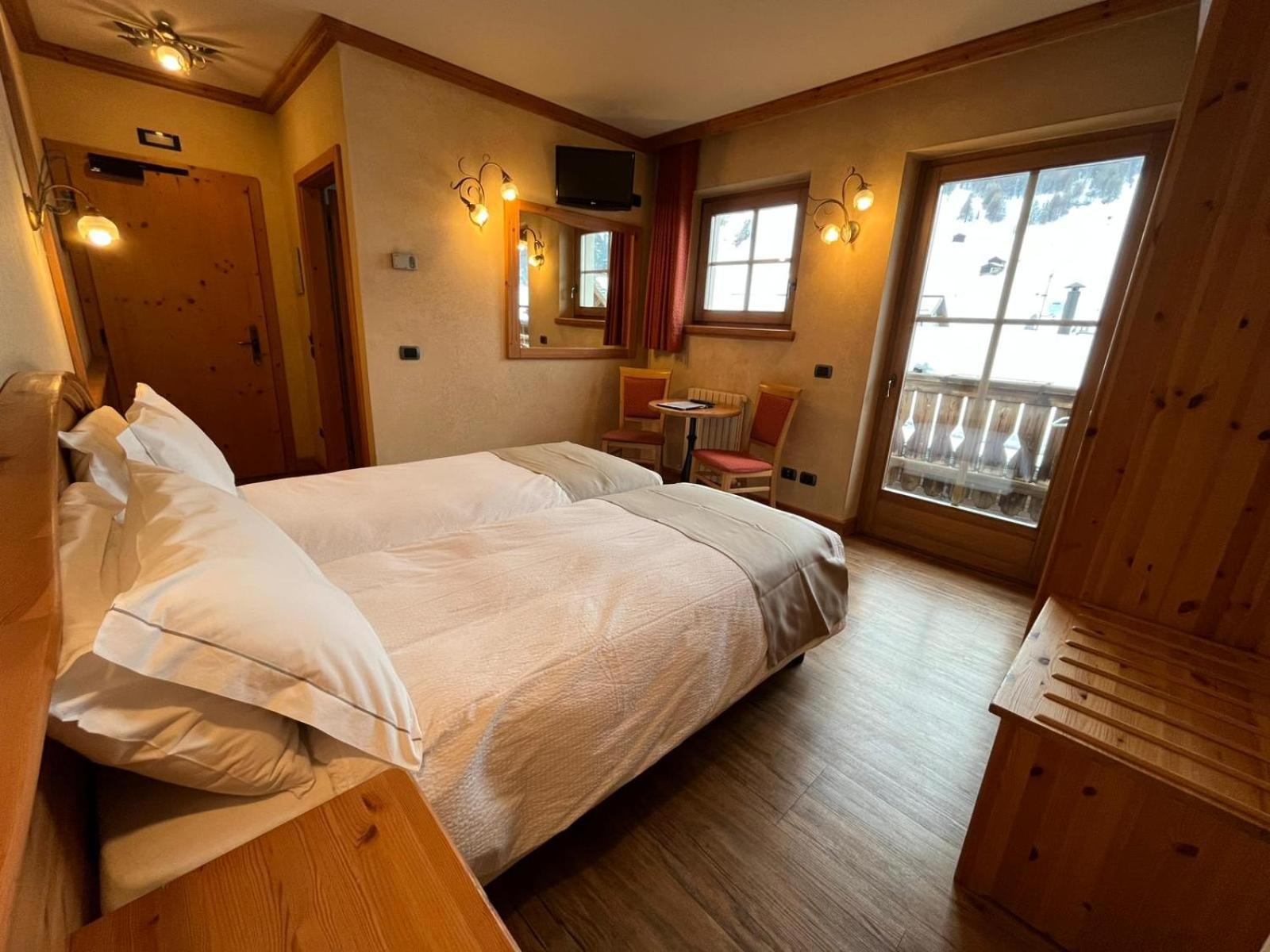 Double or Twin Room Balcony