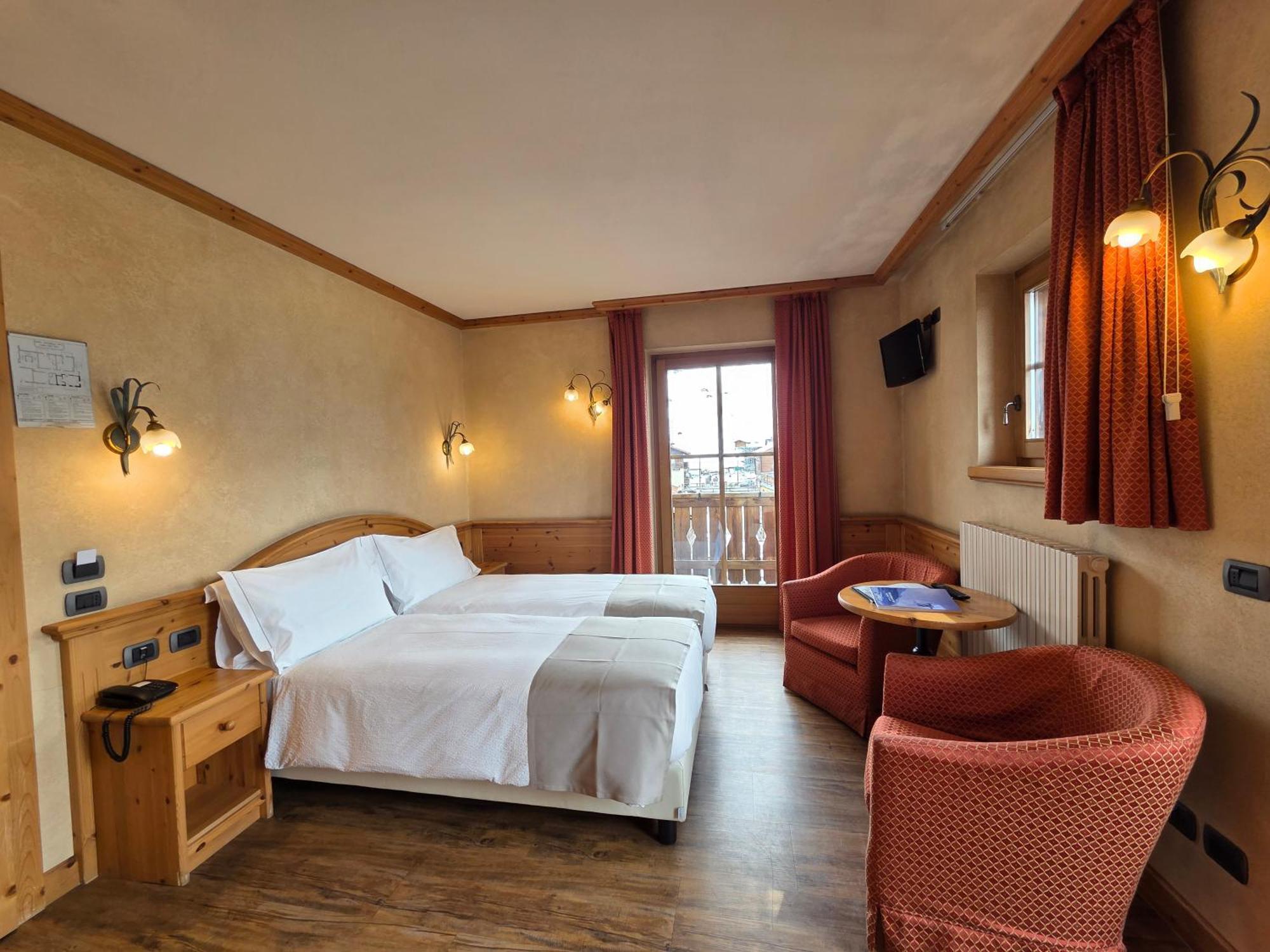 Double or Twin Room Balcony