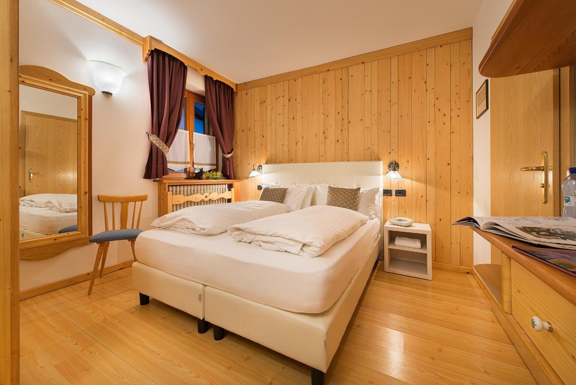 Basic Double or Twin Room